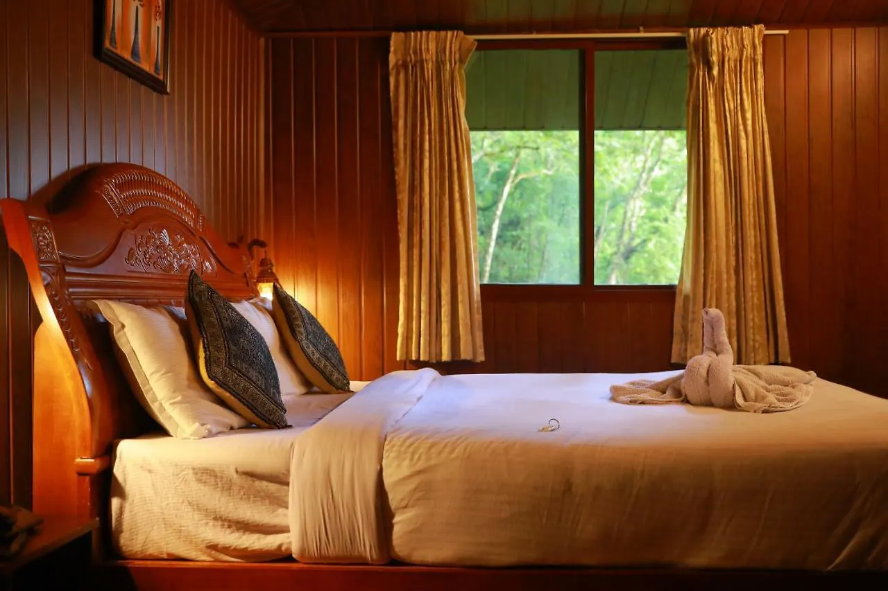 Seven Springs Resort Муннар Отель